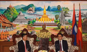 Tổng Lãnh sự quán Việt Nam tại Pakse chúc mừng 47 năm Quốc khánh CHDCND Lào