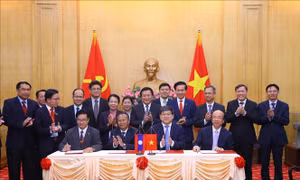 Tăng cường giao lưu, hợp tác khoa học Việt Nam - Lào