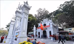 Đầu Xuân thưởng ngoạn nét văn hóa lịch sử ở Thăng Long tứ trấn