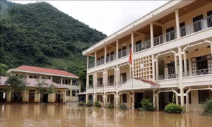 Lần thứ 2 trong vòng một tuần, Trường THCS Tạ Khoa ở Sơn La bị ngập nặng