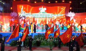 50 năm thống nhất đất nước: Trang trọng kỷ niệm chiến thắng 30/4/1975
