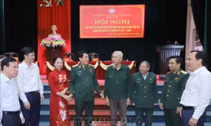 Đại tướng Lương Cường tiếp xúc cử tri tại Thanh Hóa