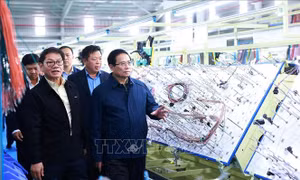 Thủ tướng khảo sát tình hình sản xuất, kinh doanh tại Quảng Nam