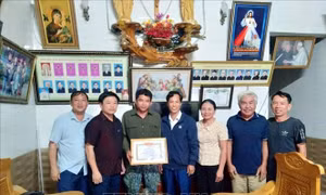 Biểu dương tấm gương dũng cảm cứu người đuối nước trên sông Giăng
