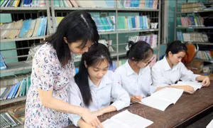 Làm việc có ích theo gương Bác