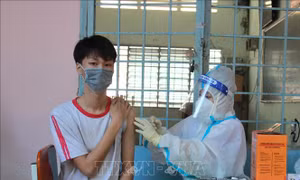 Vĩnh Long đẩy mạnh tiêm vaccine phòng COVID-19 cho người dân