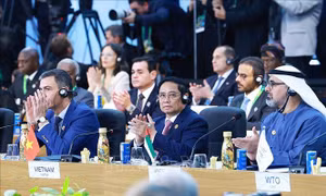 Thủ tướng dự Phiên thảo luận 'Cuộc chiến chống đói nghèo' tại Hội nghị thượng đỉnh G20