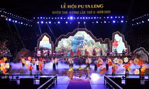 Lễ hội Pu Ta Leng tại Lai Châu: Về miền đỗ quyên rực rỡ