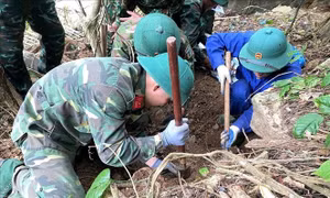 Tìm thấy hài cốt liệt sĩ tại cửa hang đá thuộc núi Cỏ Chuối (Quảng Trị)