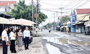 Đường dân sinh tại Đồng Nai hư hỏng do thi công dự án trọng điểm