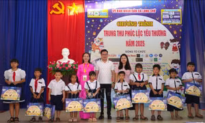 Trung thu ấm áp với thiếu nhi vùng biên giới, trẻ em có hoàn cảnh khó khăn