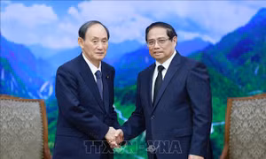 Thủ tướng Chính phủ Phạm Minh Chính tiếp Đặc phái viên của Thủ tướng Nhật Bản, nguyên Thủ tướng Nhật Bản Yoshihide Suga