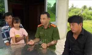 Nghĩa cử đẹp của Trưởng Công an xã