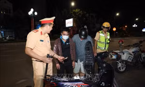 Bắt giữ đối tượng dương tính với ma túy chống người thi hành công vụ