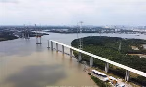 Thi công trở lại một số gói thầu cao tốc Bến Lức - Long Thành
