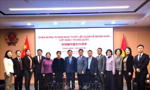 Không ngừng củng cố và phát triển mối quan hệ Việt Nam-Trung Quốc