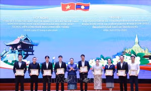 Củng cố và nâng tầm hợp tác giáo dục Việt Nam - Lào