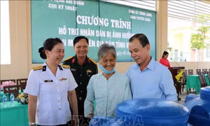 Đồng hành với người dân bị ảnh hưởng hạn, mặn của tỉnh Vĩnh Long