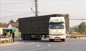 Chia sẻ giải pháp phân luồng, đảm bảo an toàn giao thông trên cao tốc Cam Lộ - La Sơn