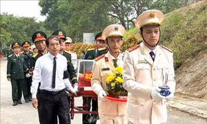 Truy điệu và an táng các hài cốt liệt sĩ quy tập tại xã Hướng Lập, Quảng Trị