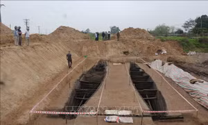 Thách thức trong bảo tồn hai chiếc thuyền cổ ở Bắc Ninh