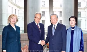 Tổng Bí thư Tô Lâm tiếp Công tước xứ Richmond Charles Henry Gordon-Lennox, đại diện Hoàng gia Anh