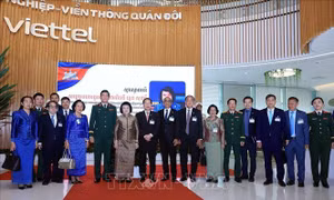 Chủ tịch Quốc hội Vương quốc Campuchia thăm Tập đoàn Viettel