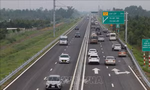 Đề xuất nghiên cứu tiền khả thi mở rộng cao tốc TP Hồ Chí Minh - Trung Lương