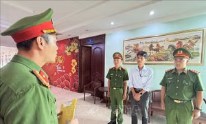 Bắt Giám đốc tạo dựng lòng tin, bán hơn 260 tấn phân bón giả