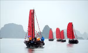 Khai trương sản phẩm du lịch trải nghiệm thuyền ba vách Hạ Long