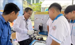 Gắn kết doanh nghiệp trong đào tạo nghề phù hợp nhu cầu thị trường