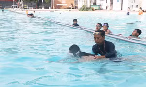 Lần đầu tiên Bộ Giáo dục và Đào tạo ban hành Chương trình dạy bơi an toàn