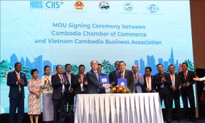 Việt Nam và Campuchia thúc đẩy hợp tác, kết nối giao thương
