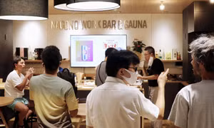 Độc đáo nhà tắm kết hợp nơi làm việc và thư giãn tại Nhật Bản