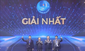 Trao giải Cuộc thi và Triển lãm ảnh nghệ thuật cấp quốc gia 'Tổ quốc bên bờ sóng' lần thứ III năm 2025