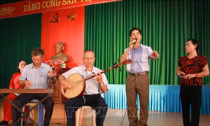 Gìn giữ những làn điệu chèo của quê hương