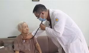 Người cao tuổi mắc bệnh mạn tính được quản lý liên tục tại tuyến y tế cơ sở