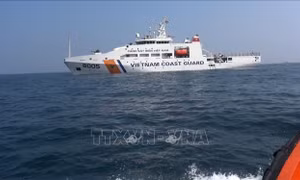 Thuyền viên tàu CM 46799A tri ân lực lượng chức năng và tàu cá Việt Nam cứu nạn trên biển