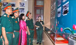 Triển lãm chuyên đề “80 năm tiếp bước dưới quân kỳ”