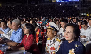 Phó Thủ tướng Phạm Thị Thanh Trà dự chương trình nghệ thuật đặc biệt 'Mãi mãi tuổi 20'