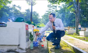 Tri ân các Anh hùng liệt sĩ ngành Giao bưu - Thông tin
