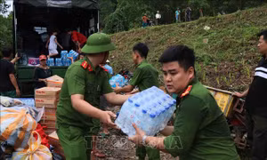 Quyết tâm ứng phó, khắc phục hậu quả thiên tai, bảo vệ, hỗ trợ, giúp đỡ nhân dân