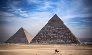 Tìm kiếm bí mật trong Đại kim tự tháp Giza 4.500 tuổi