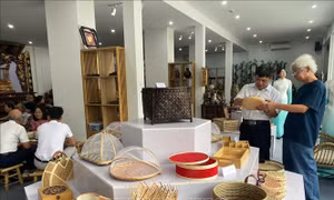 Khai mạc triển lãm các sản phẩm thủ công mỹ nghệ Thủ đô