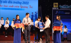 Quảng Trị tiếp sức đến trường cho tân sinh viên nghèo