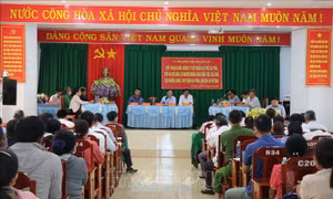 Đối thoại giữa các hộ đồng bào dân tộc thiểu số tại chỗ với Công ty Cổ phần cà phê Ea Pốk