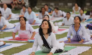 Ngày Quốc tế Yoga 21/6: Phương thuốc cải thiện thể chất và tinh thần của phái yếu