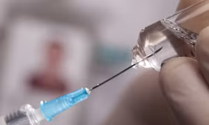 Cà Mau: Thông tin vụ việc bé trai một ngày tuổi tử vong sau tiêm dự phòng