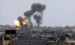Israel không kích Dải Gaza
