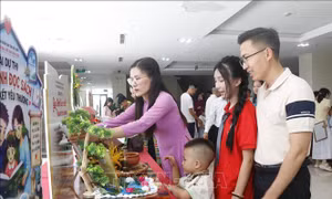 Gìn giữ giá trị gia đình, đưa văn hóa thành nguồn lực phát triển